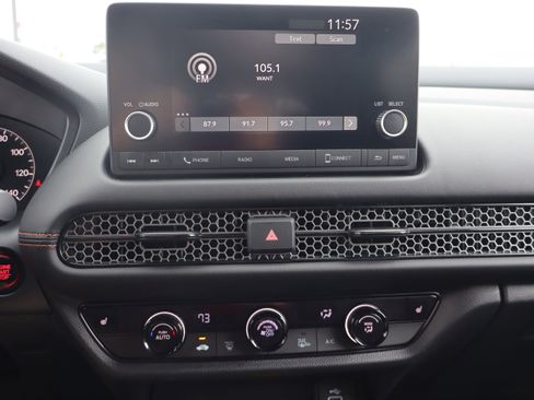 Used 2025 Honda HR-V Sport image 17