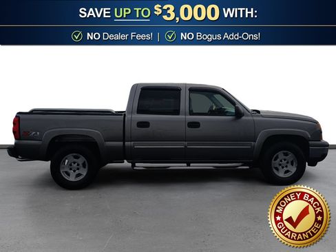 Used 2006 Chevrolet Silverado 1500 LT w/ Onstar Plus Package AWD/4WD image 8