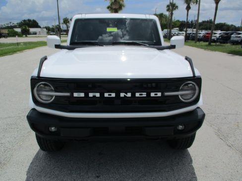 New 2025 Ford Bronco Outer Banks image 2
