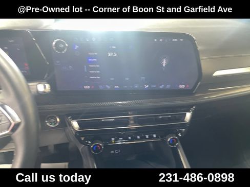 Used 2025 Chevrolet Traverse High Country w/ LPO, Floor Liner Package AWD/4WD image 19