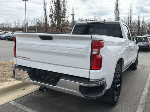 Used 2019 Chevrolet Silverado 1500 LT w/ Remote Start Package image 4
