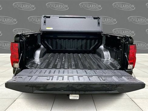 Certified 2024 Chevrolet Colorado Trail Boss w/ Technology Package image 9