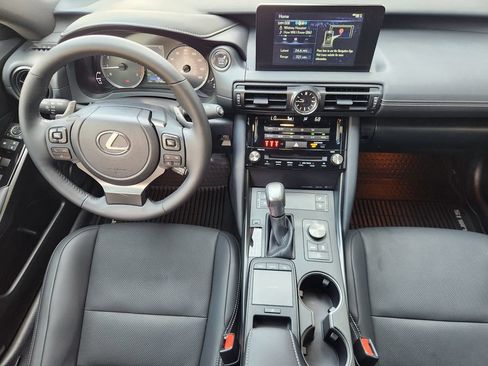 Used 2024 Lexus IS 300 w/ Comfort Package RWD image 27