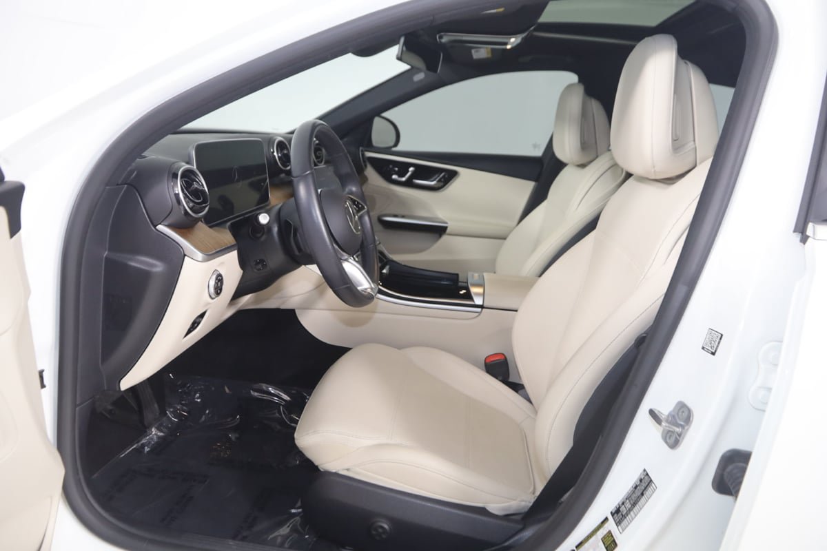 Used 2024 Mercedes-Benz C 300 4MATIC Sedan image 11