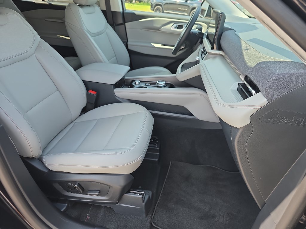 New 2026 Ford Explorer Active w/ Active Comfort Package RWD image 36