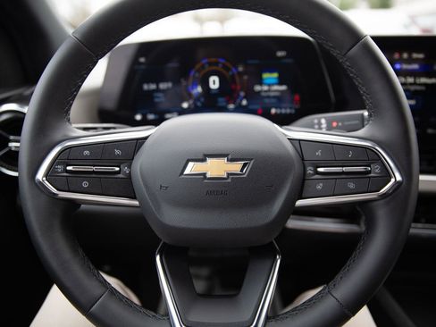 Certified 2026 Chevrolet Equinox LT w/ Convenience Package II image 11