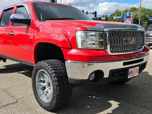 Used 2010 GMC Sierra 1500 SLE AWD/4WD image 3