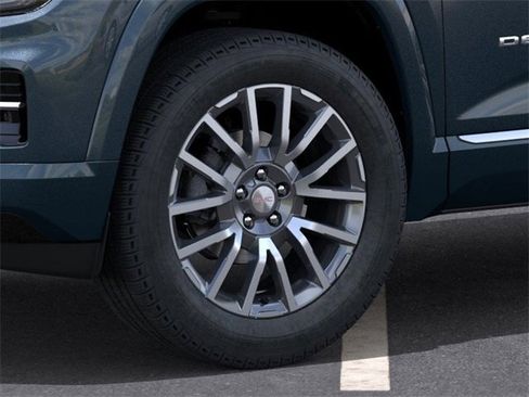 New 2026 GMC Terrain Denali w/ LPO, Floor Liner Package image 9