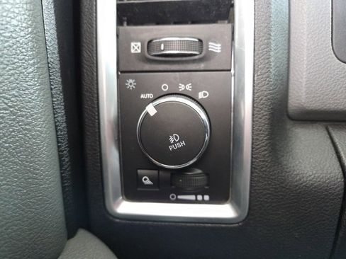 Used 2018 RAM 1500 Big Horn image 49