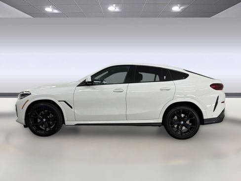 Used 2023 BMW X6 xDrive40i w/ M Sport Package AWD/4WD image 2