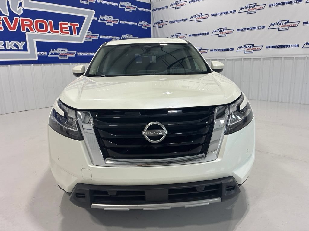 Used 2024 Nissan Pathfinder SL w/ SL Premium Package AWD/4WD image 9