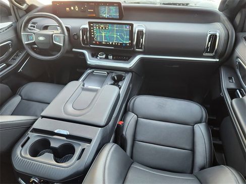 Used 2025 Ford Expedition Platinum w/ Stealth Appearance Package image 26