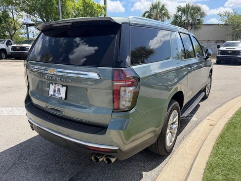 Used 2024 Chevrolet Suburban Premier image 4