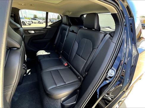 New 2026 Volvo XC40 B5 Plus w/ Protection Package Premier image 19