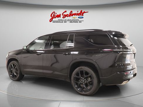 Used 2026 Chevrolet Traverse RS AWD/4WD image 3