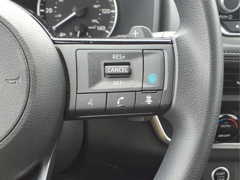 Certified 2023 Nissan Rogue SV AWD/4WD image 18