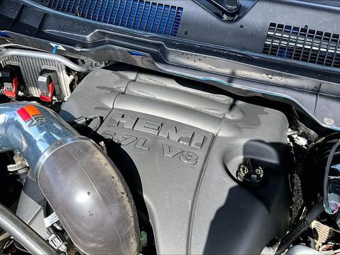 Used 2018 RAM 1500 Sport w/ Hydro Blue Sport Package AWD/4WD image 37