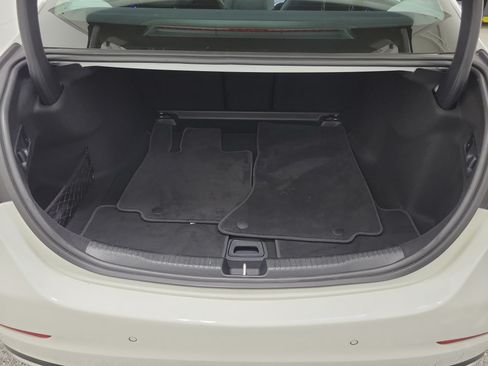 Used 2025 Mercedes-Benz C 300 Sedan image 7