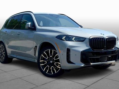 Used 2026 BMW X5 xDrive50e w/ M Sport Package image 2