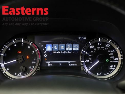 Used 2023 Toyota Highlander LE image 17