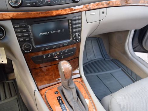 Used 2006 Mercedes-Benz E 350 Sedan image 56