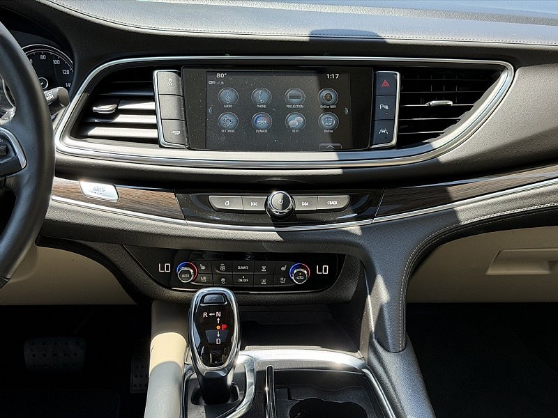 Used 2018 Buick Enclave Premium w/ Experience Buick Package FWD image 14