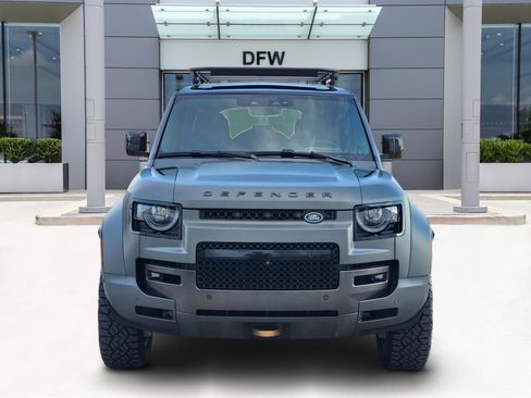 Certified 2025 Land Rover Defender 110 image 2