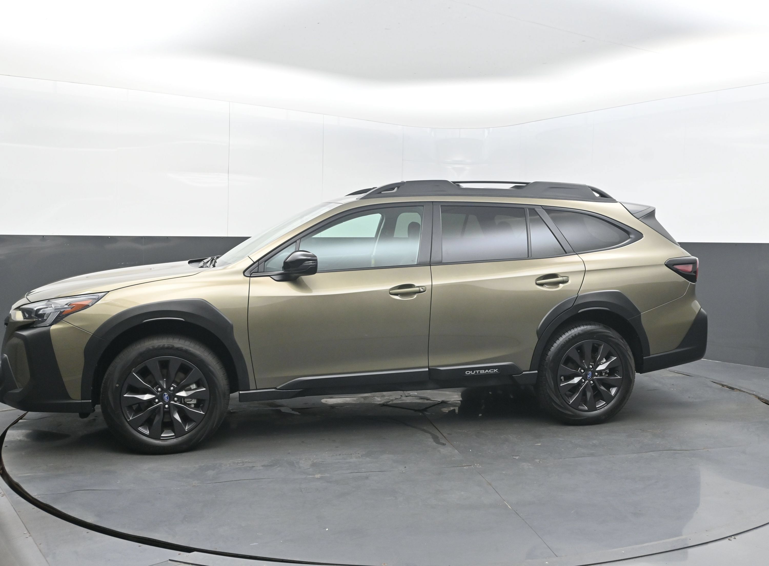 Used 2025 Subaru Outback Onyx Edition AWD/4WD image 5