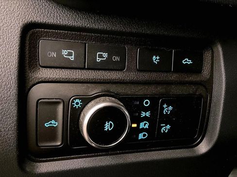 Used 2024 Ford F350 Platinum image 30