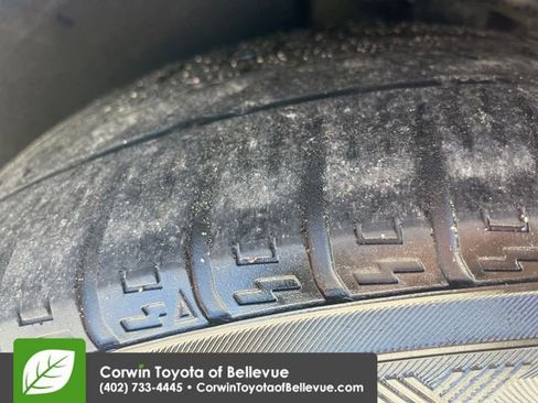 Used 2016 Chevrolet Malibu LT FWD image 27