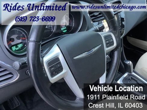 Used 2011 Chrysler 200 Touring image 20