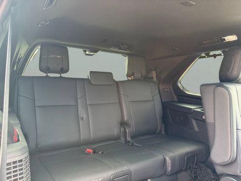 Used 2025 Toyota Sequoia Platinum AWD/4WD image 20