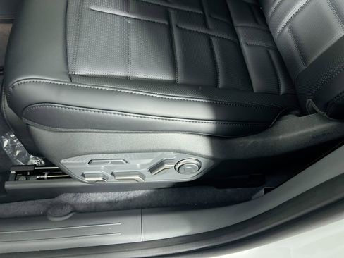 New 2026 Kia EV9 Land w/ Nightfall Edition Package AWD/4WD image 13