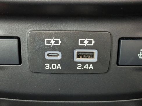 Used 2025 Subaru Outback Limited w/ Popular Package #2 image 18