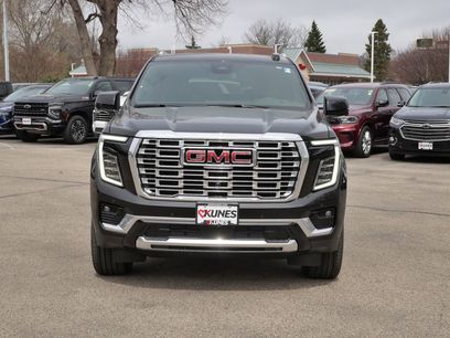 New 2026 GMC Yukon XL Denali w/ Sun & Power Step Package