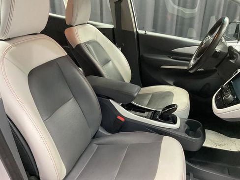 Used 2020 Chevrolet Bolt Premier w/ Infotainment Package image 14