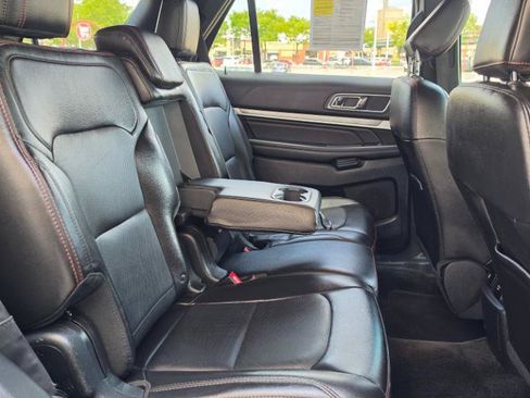 Used 2018 Ford Explorer Sport w/ Equipment Group 401A AWD/4WD image 14