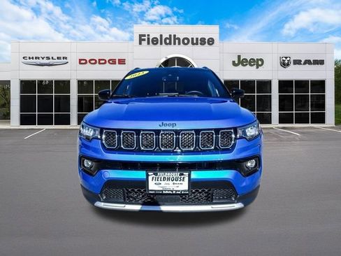 Used 2023 Jeep Compass Limited image 9