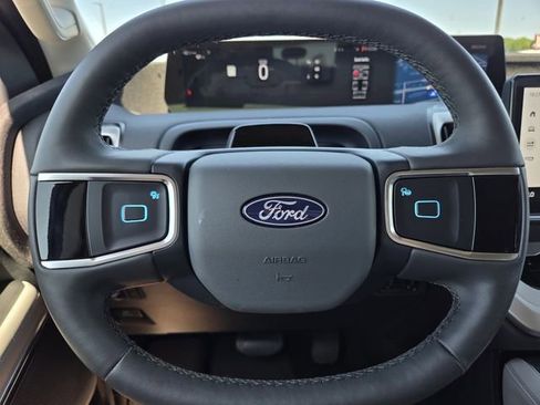 New 2026 Ford Expedition Active RWD image 19