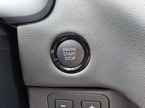 New 2026 Toyota Tundra Limited AWD/4WD image 16