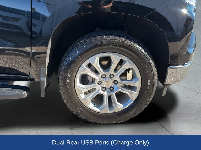 Used 2024 Chevrolet Silverado 1500 LTZ w/ LTZ Premium Package AWD/4WD image 29