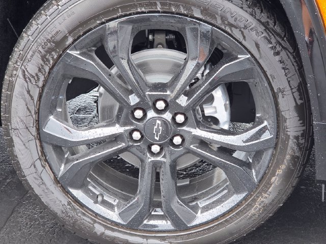 New 2027 Chevrolet Traverse RS w/ LPO, Floor Liner Package AWD/4WD image 12