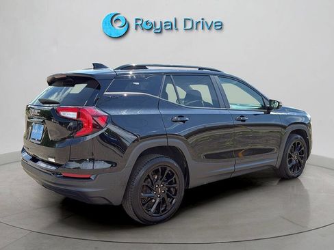 Used 2023 GMC Terrain SLE w/ Driver Convenience Package AWD/4WD image 6