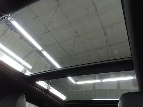 Used 2022 Ford F350 Lariat w/ Black Appearance Package AWD/4WD image 26