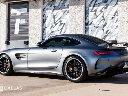 Used 2018 Mercedes-Benz AMG GT R image 11