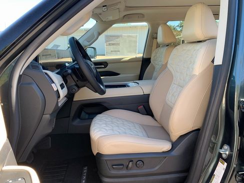 New 2026 Nissan Armada Platinum image 25