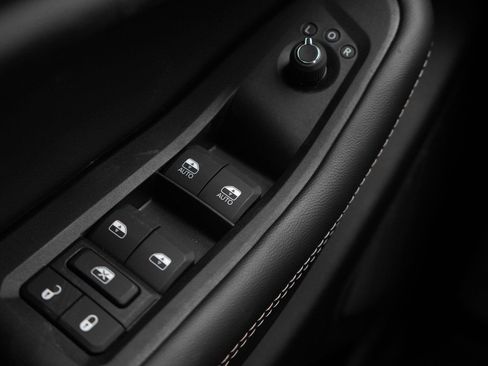 New 2026 Jeep Grand Cherokee Limited image 18