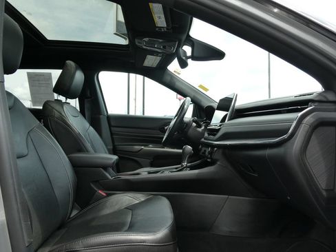 Used 2022 Jeep Compass High Altitude AWD/4WD image 13