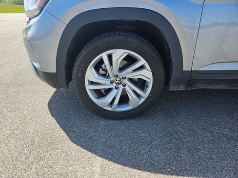 Used 2022 Volkswagen Atlas SE image 28