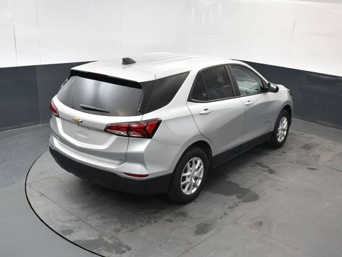 Used 2022 Chevrolet Equinox LS w/ LS Convenience Package AWD/4WD image 25